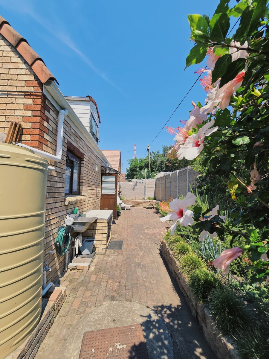 3 Bedroom Property for Sale in Dormehls Drift Western Cape